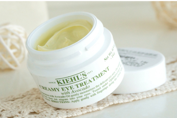 眼霜 适合年轻了女生用的眼霜有哪些?这些眼霜主打高保湿抗皱,效果好