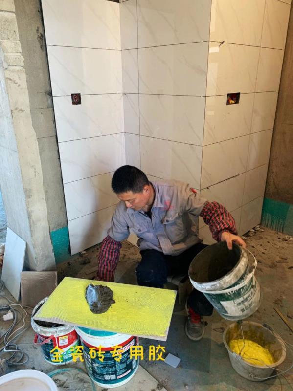 造成墙砖掉落、空鼓的原因有哪些？知道吗？