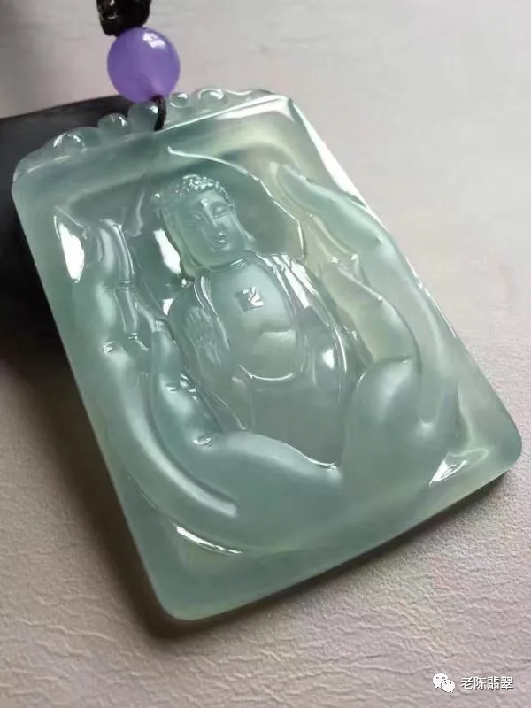 翡翠|翡翠和玉石你真的懂吗，哪个更好？