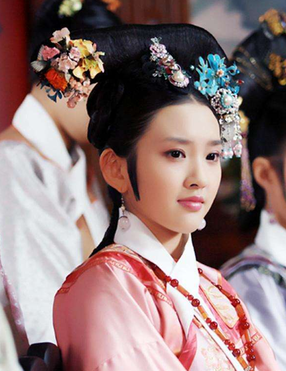 宿命|被称为爱笑的天使，与丈夫相恋8年步入殿堂，如今一家三口好幸福