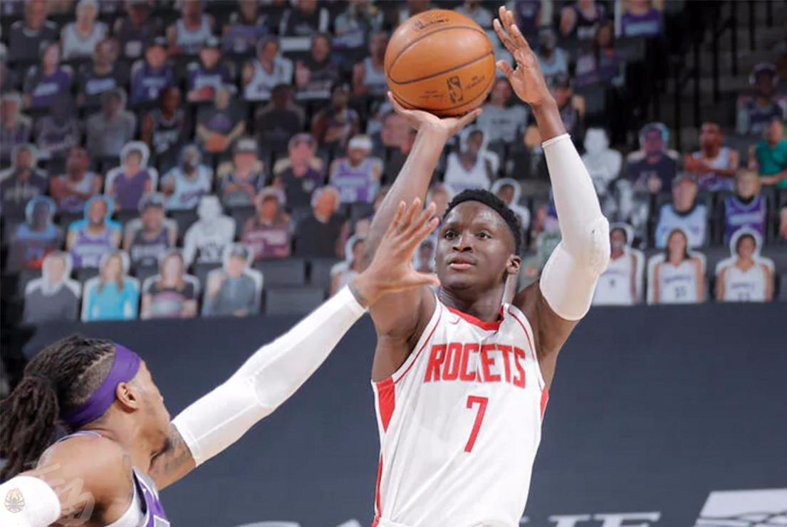 福州 23岁场均21+10!如今签5年1.25亿顶薪,野兽派中锋,湖人错过了他