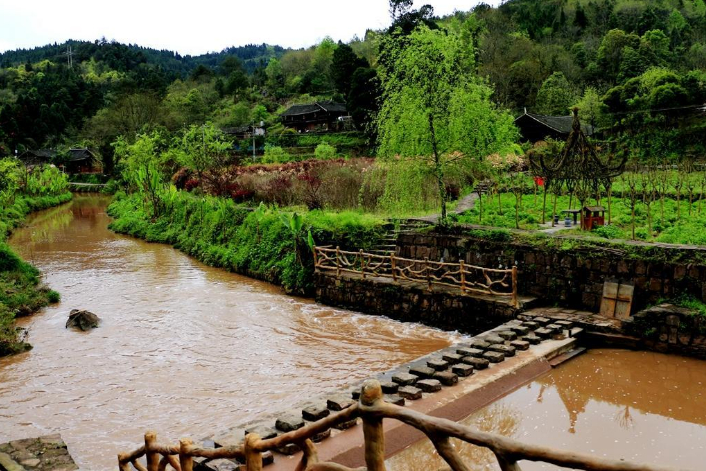 安徽 怀化脚踏5县的景区，紧邻张家界，被赞“土家族活化石”