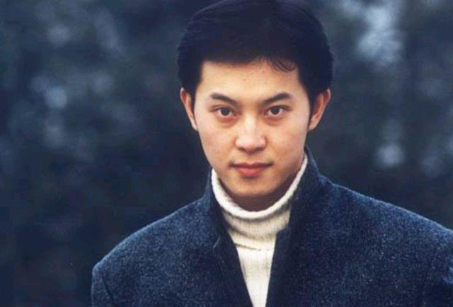 郭京飞|2021年，这五个著名演员都发福了，王一博、郭京飞、阿娇上榜