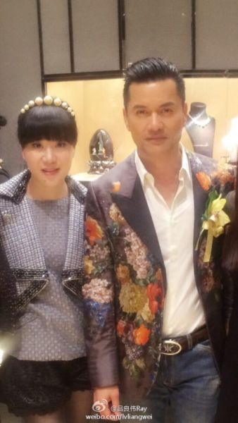 吕良伟|“贵州女婿”吕良伟：低谷时小妻子助他翻身，因为1个人爱上1个省