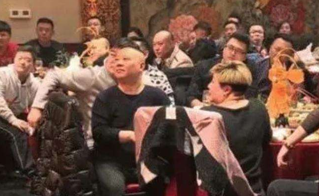 曹云金|大闹生日宴时,曹云金逮谁骂谁,唯独对他,一个字都不敢说