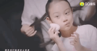 李小璐|李小璐母亲节秀母爱,甜馨身高直逼妈妈肩膀,母女变装风格百变