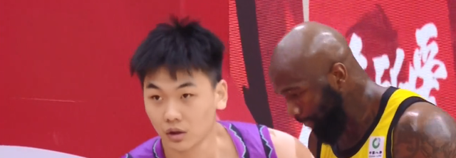 吉林男篮|高诗岩率五人得分上双，无惧琼斯三双表现，山东男篮逆转吉林队