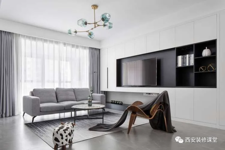 安置房|160m2四室简约，客厅10米收纳柜满足储物