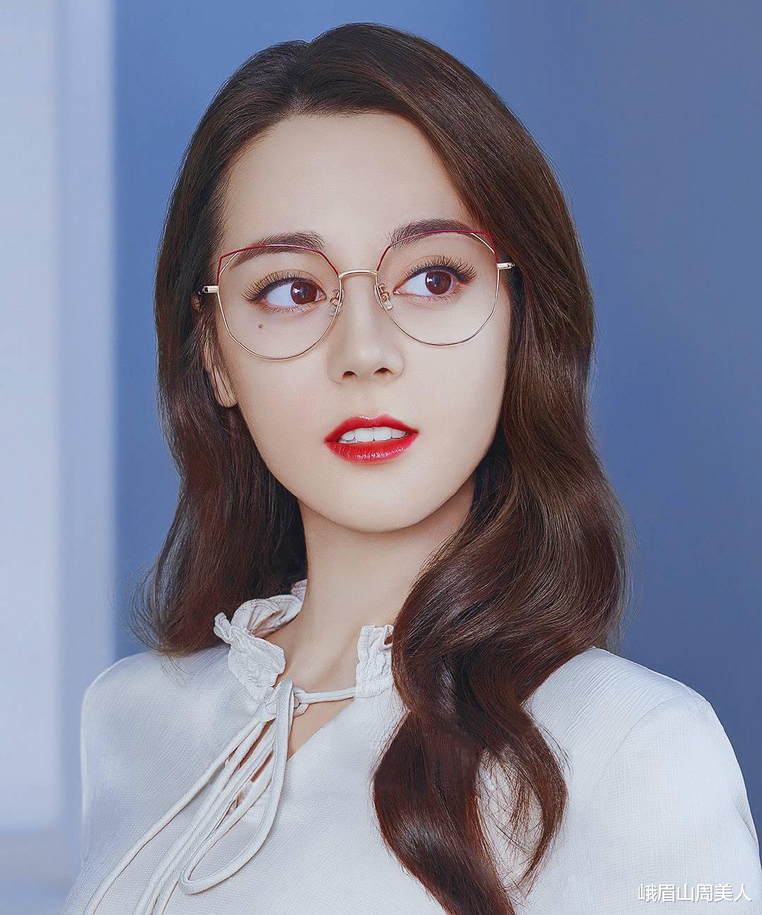 短发|三四十岁的女人留短发，尽量别犯这3个“错误”否则俗气还显老