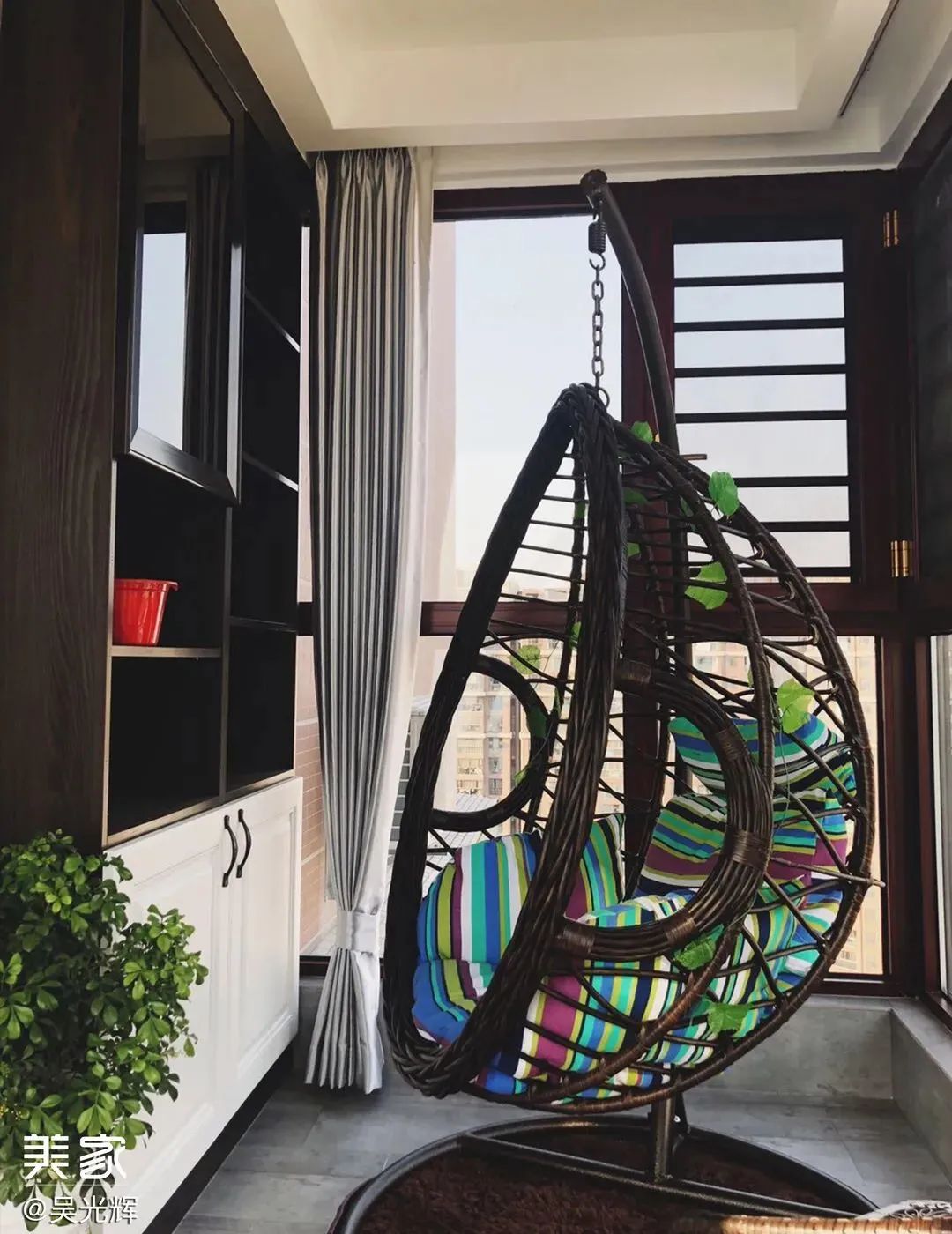 阳台非要晒衣服的话，起码要装成这11种设计才不亏！