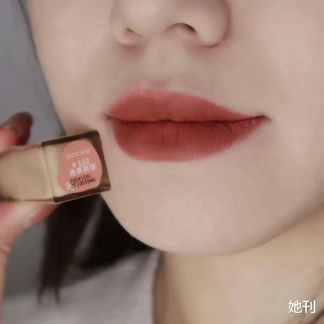 明星素颜 素颜也能打，杨幂的照片“出卖”了她