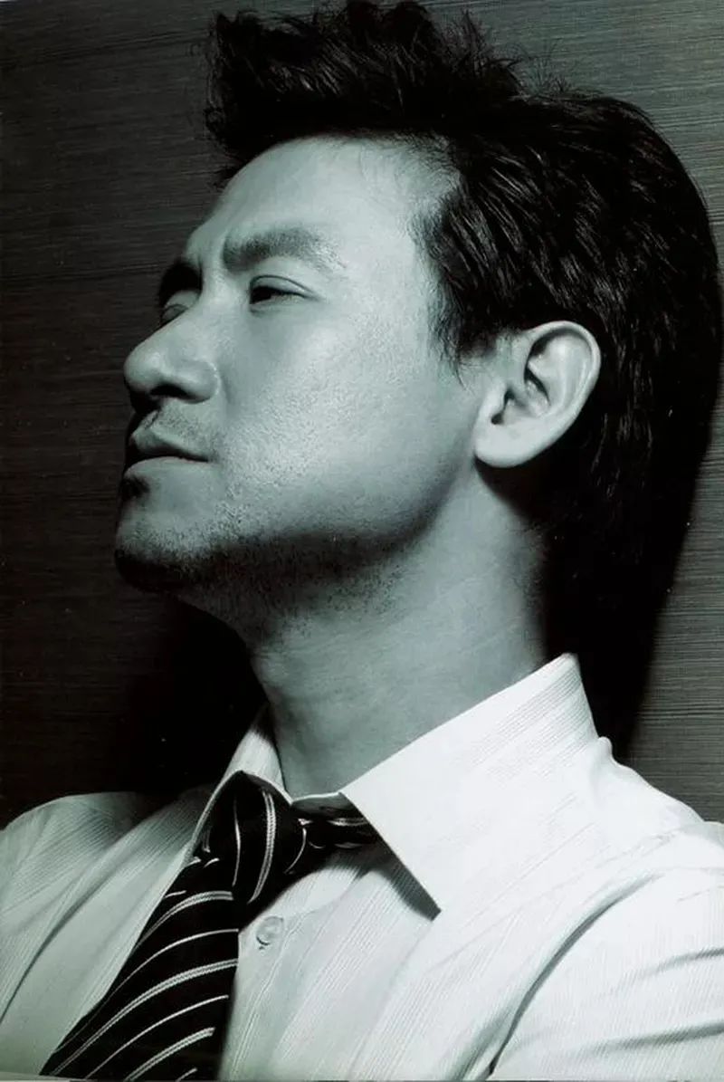 周杰伦|时隔5年，周杰伦新歌曝光！网友居然纷纷给出差评