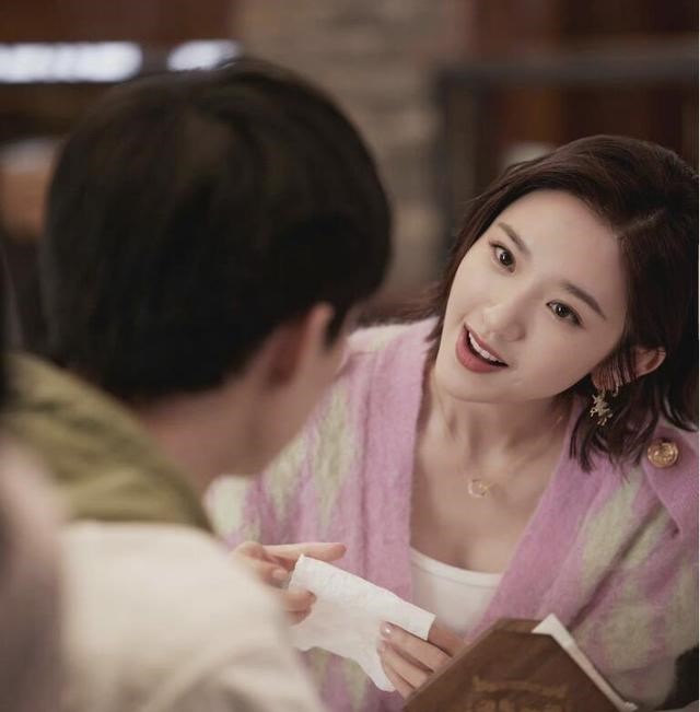 湖南卫视|首播四网第一，三大主演演技上热搜，不只是湖南卫视押对了宝