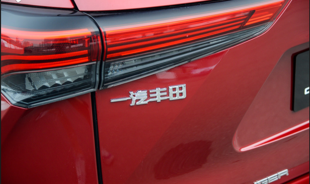 阳光语言矫正说|2天订单破万,连车标都算精品,这车三大件世界顶尖给辆Q5L都不换