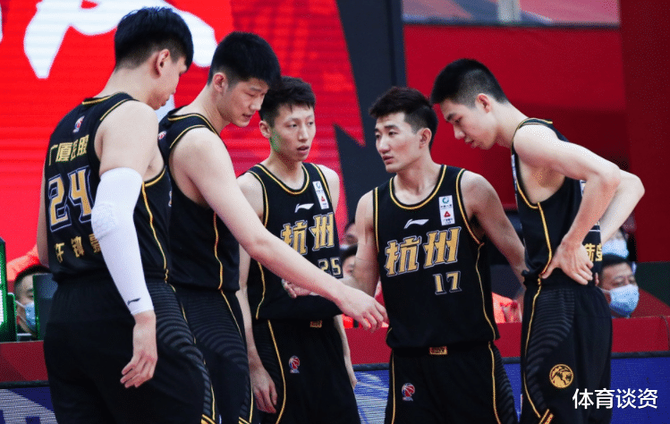 辽宁男篮|80+23+6!CBA第二爆冷输球,本土三巨头打爆4全明星,换帅后更强了