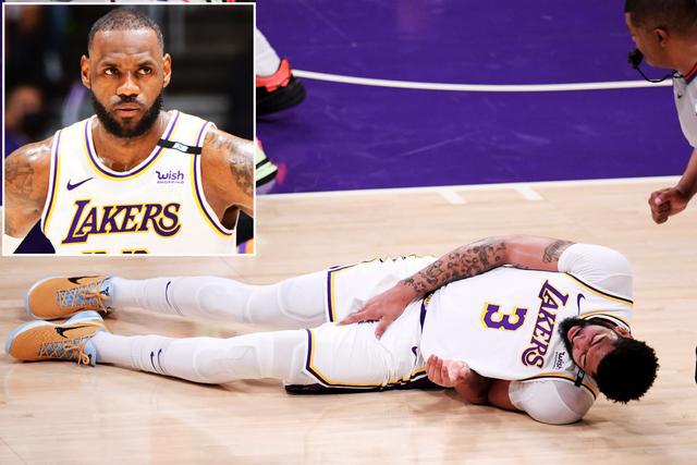 安东尼·戴维斯|浓眉伤势再度加重，湖人队内奸被揪出，此人一直蛊惑浓眉带伤参战