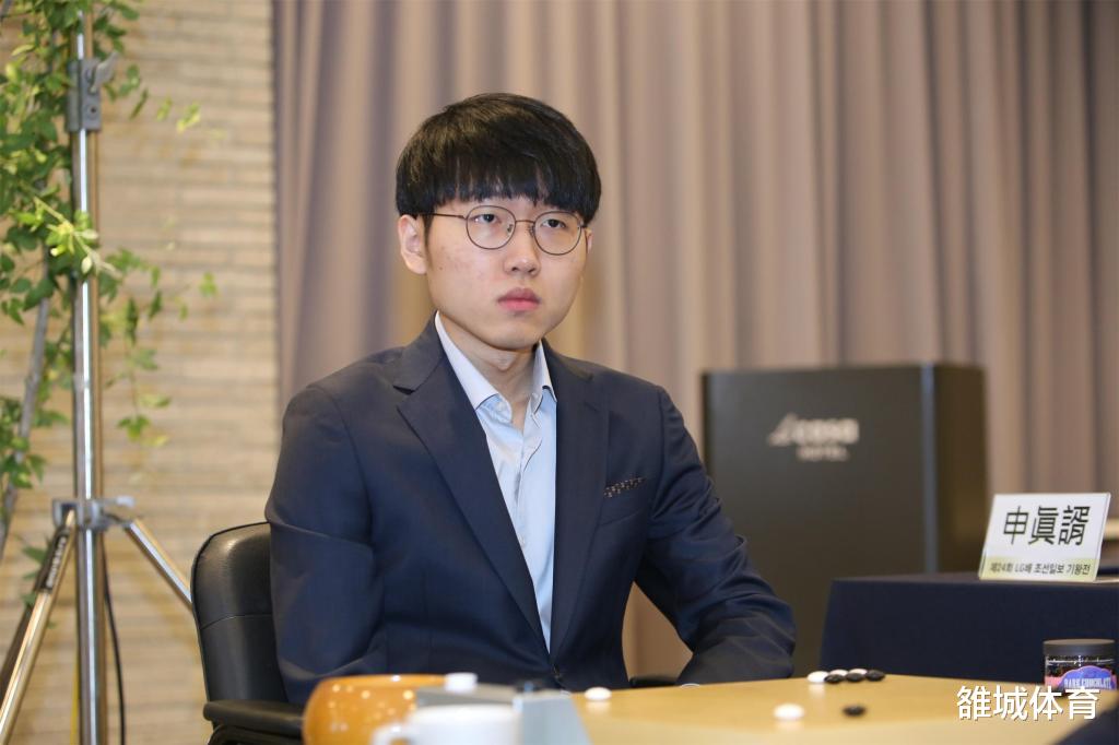 申真谞|理性看待中国围棋2021第四次惨败 AI魅影下中日韩建立新平衡