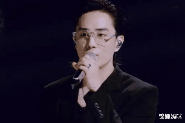 锦鲤妈咪|“披荆斩棘的奶爸”？去掉油腻充满父爱，这届男士带娃一个赛一个