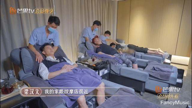 大湾仔的夜|没有人设，没有台本，没有流程，为何《大湾仔的夜》能杀出重围？