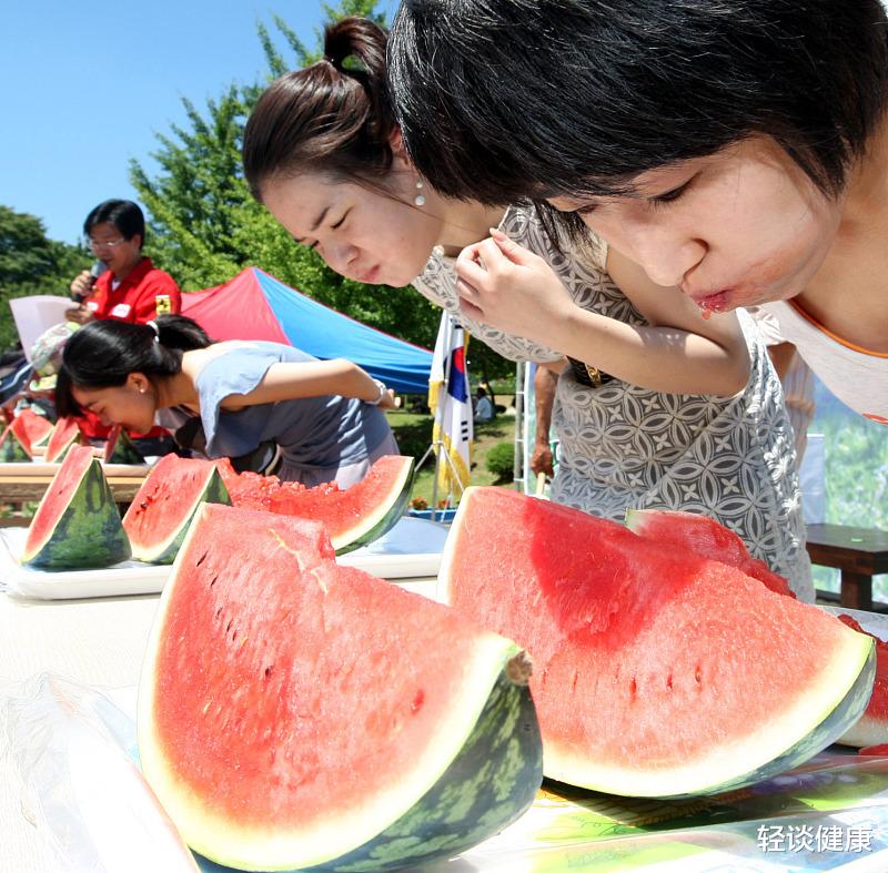 轻谈健康 孩子出现积食，可以喝牛奶么？儿科医生：4种食物少吃，脾胃自“通透”