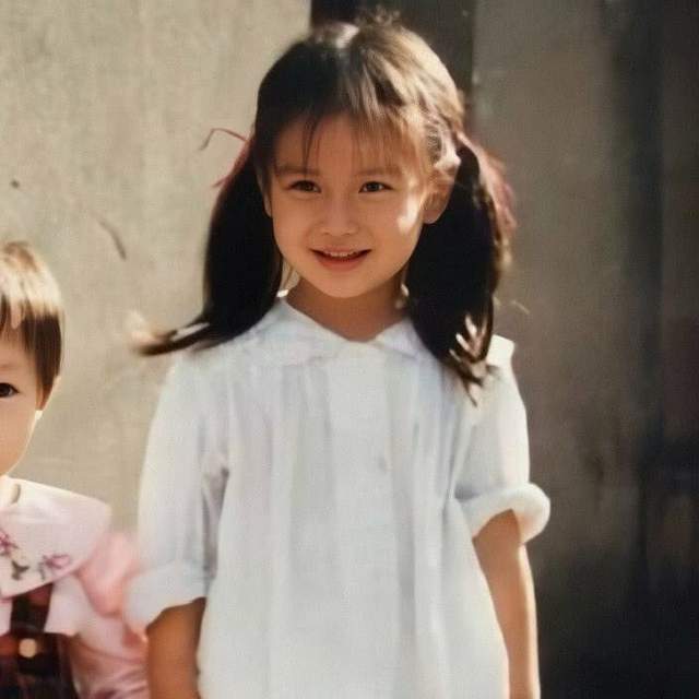 Angelababy|不借位，吻到变形！“吻戏专业户”杨颖，从陈赫吻到钟汉良！