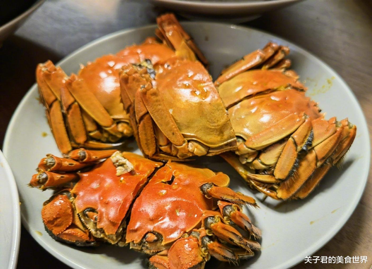 俞灏明|俞灏明高调晒年夜饭,8道菜吸引百万网友观看,网友:太豪横了!