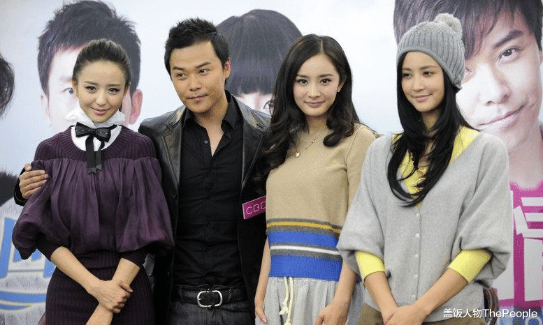 佟丽娅|配合做戏秀恩爱、百亿资产却与她无关，这个婚姻从头到尾都很憋屈