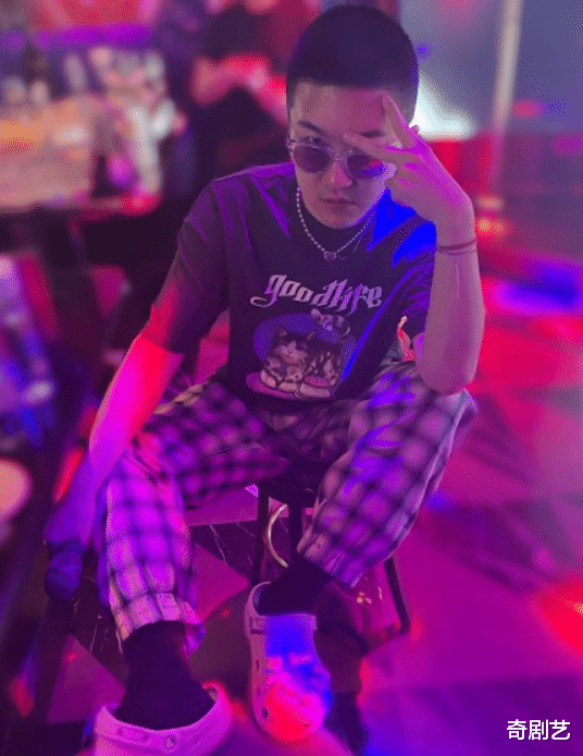 有氧运动 张大大录综艺暴瘦30斤，五官轮廓变清晰，摆脱油腻感