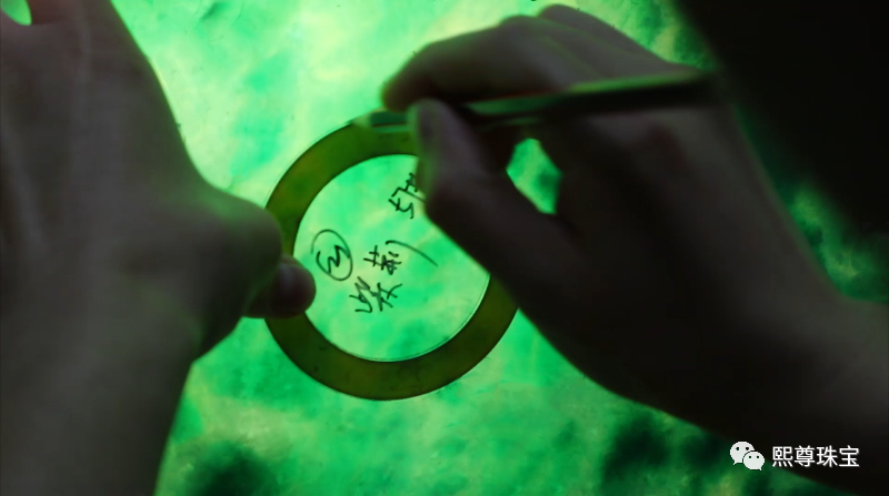 翡翠|让旁人都羡慕的“绿帽子”！