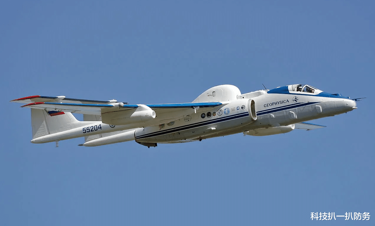 化石 M-55侦察机，曾创下16项世界纪录，有地球物理学之称！