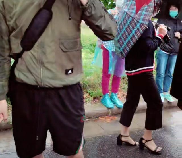 宝贝|杜女士12月为何突然暂退，杜粉这样说