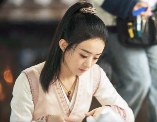 赵丽颖|为什么说赵丽颖冯绍峰离婚两败俱伤？你知道他们离婚后损失多大吗