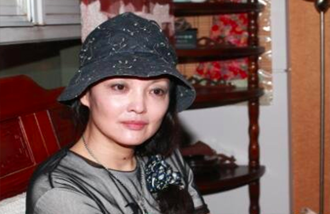 张纪中|70岁还能再当爹，让女儿伺候小4岁后妈，张纪中凭啥这么“潇洒”