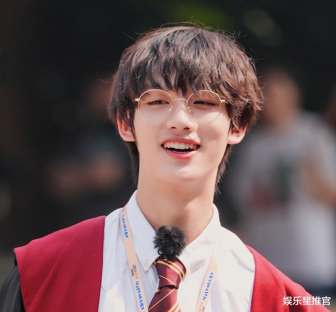 丁程鑫|丁程鑫究竟是如何出圈的?