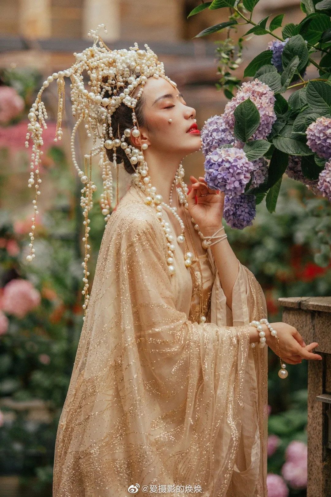 山海经|95后女孩还原70个《山海经》神兽，中国日报点赞：这才是年轻人最好的样子