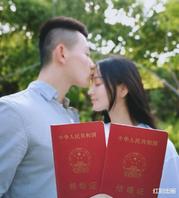 白玦|张馨予删动态晒美照彻底辟谣婚变传闻，自曝连续4天吃煲仔饭长胖4斤