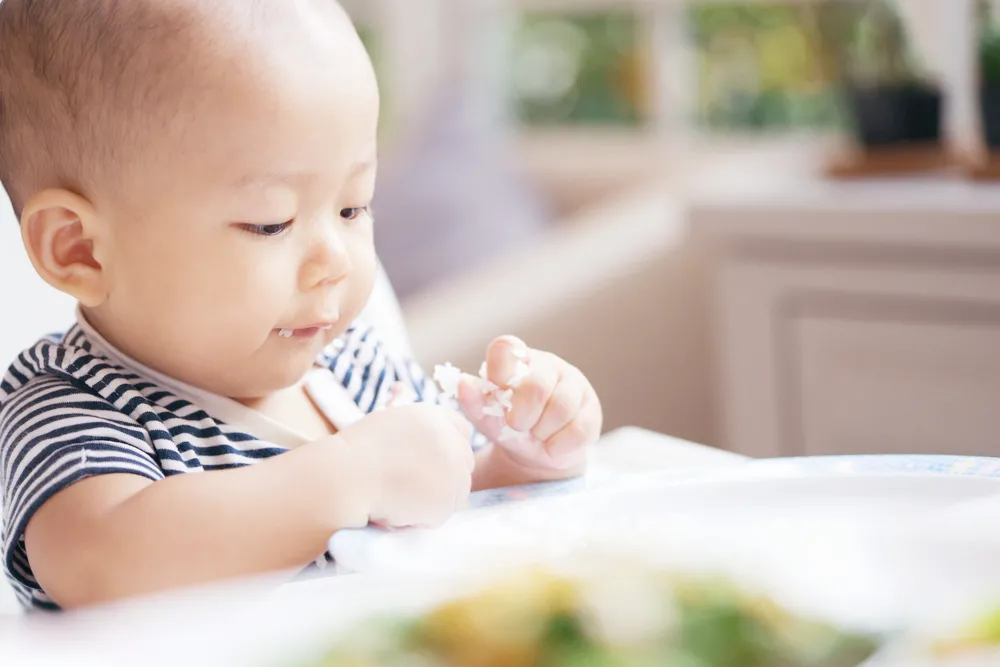 欢乐带娃|宝宝不好好吃辅食?不知道这4个tips就亏大了!