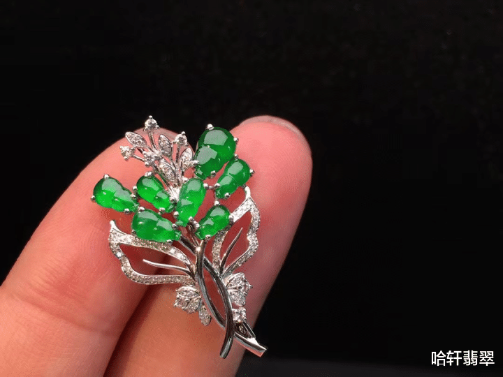 雕刻|【哈轩翡翠】翡翠小葫芦怎么挑选？它的寓意你知道多少