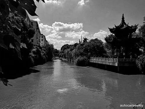 双十二|他开上了M4，也不再需要一台虬江路的组装电脑