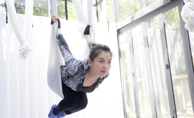 运动|刘涛体重120斤，却拥有S曲线和骨感美背，这肉都去哪了？