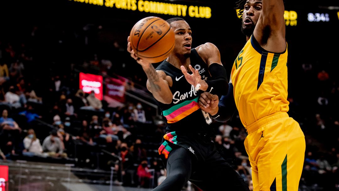 马刺队|NBA 两队均有核心缺席，马刺近期火力全开再次以下克上？！