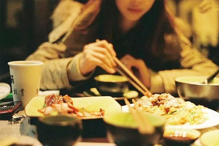 齐姐育儿|怀孕后，别想吃啥就吃，孕期做足饮食功课，以免影响胎儿发育