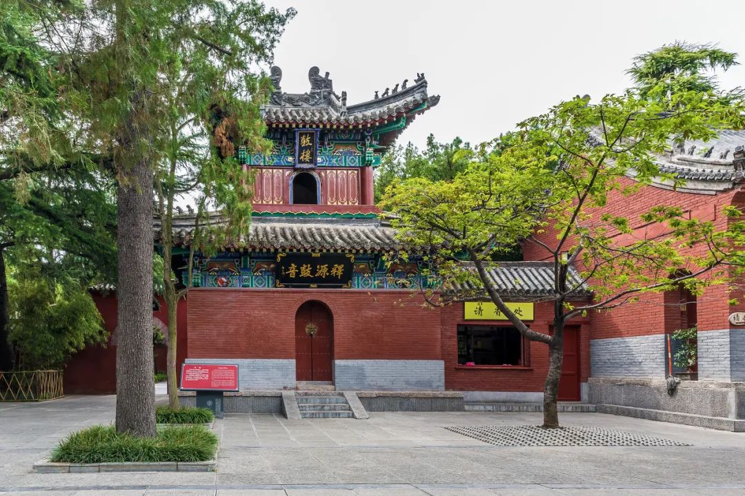 白马寺|黄轩、王一博新剧刚开播就爆了，它背后的这座老城也早该火了！