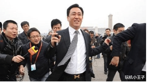 |连老胡都悲观看待恒大，如果恒大真的倒了对地产业有什么影响？