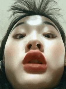 交易 “发现女友跟奔驰车主的交易后，我也沦陷了...”哈哈哈哈给这操作跪了