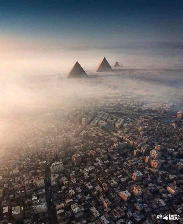 陨石 33张罕见的照片，国外硬币里的剑可以拔出，戒指用恐龙骨陨石制造