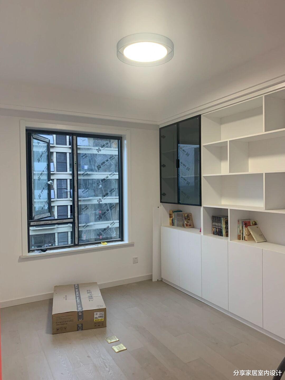 分享家居室内设计|新房装修现代简约风格，时尚又漂亮，无主灯的设计太抢眼了！