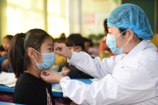 糯妈育儿经|幼儿园招聘迎新规定,一类大学生将无缘当幼师?教育部作出回应