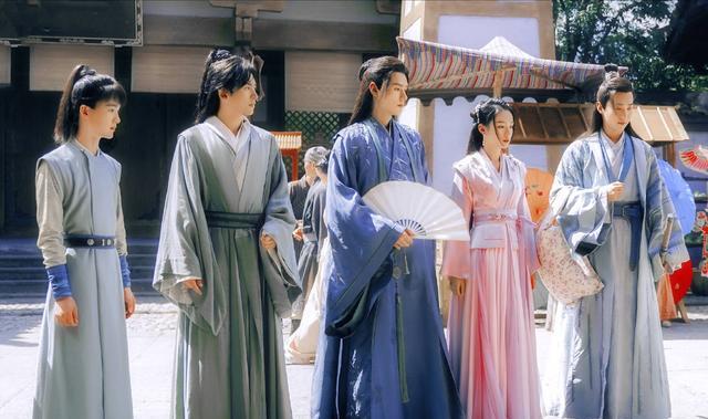 肖战|华语男演员重新洗牌，龚俊掉出前三，肖战重回巅峰，成毅成功上榜