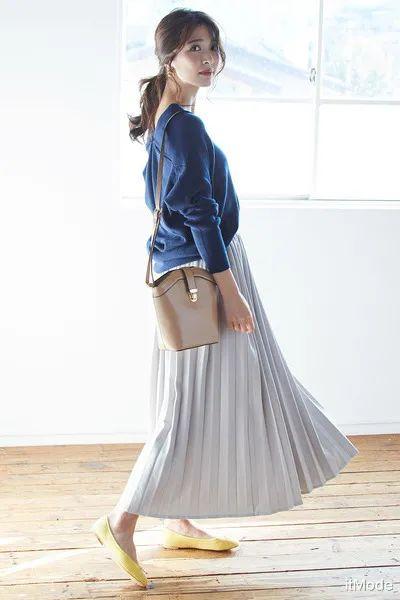itMode|早秋必穿百褶裙，稳赢！